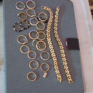 Gold and Black Ring Set with Bracelets